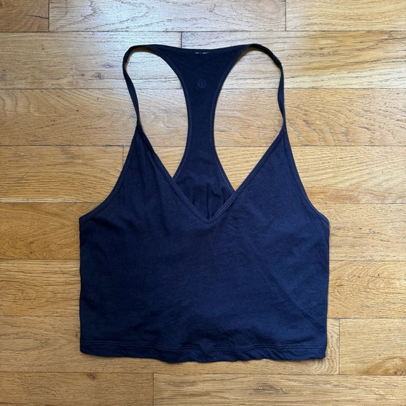 navy Lululemon racerback tank (size: 2) - Picture 2 of 8